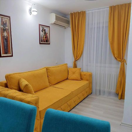 City Lux Square Apartments Скоп'є Екстер'єр фото