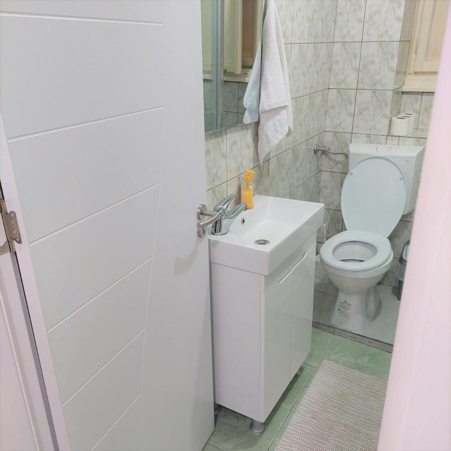 City Lux Square Apartments Скоп'є Екстер'єр фото