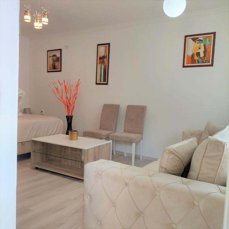 City Lux Square Apartments Скоп'є Екстер'єр фото
